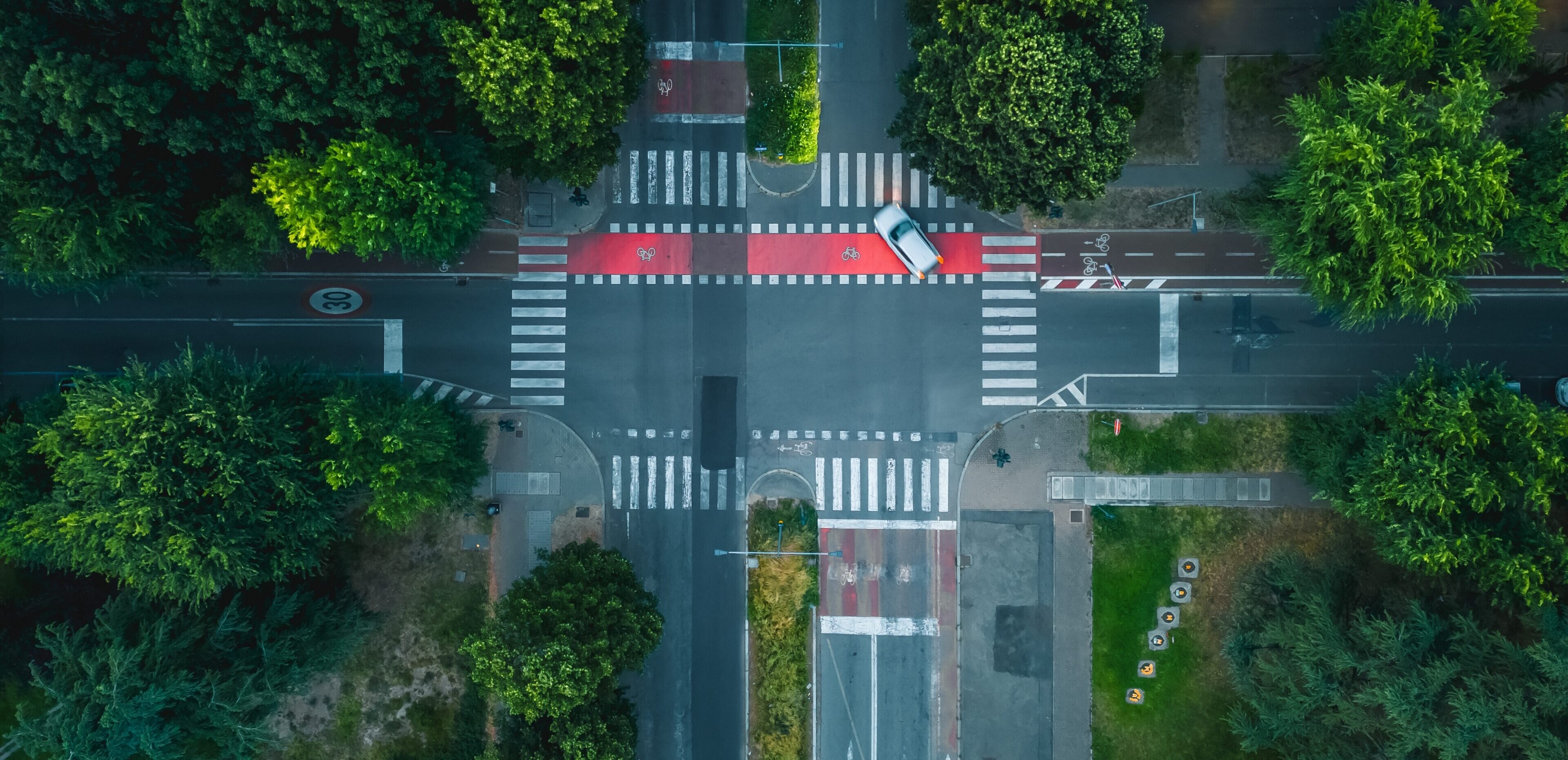 Beautiful,View,From,Above,To,A,Crossroad,In,Milan,District Beautiful,View,From,Above,To,A,Crossroad,In,Milan,District